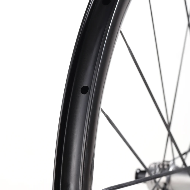 Toccay AERO-40 Ghost 40mm Carbon Wheelset -Carbon Spokes BASSONDERSE CYCLES