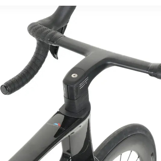 QUICK PRO ER:ONE AERO Road Bike Sram Red E1 BASSONDERSE CYCLES